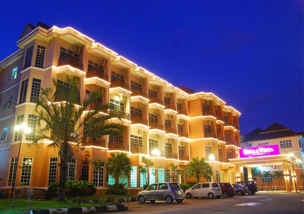 Bella Vista Express Hotel Пантай-Ченанг Екстер'єр фото