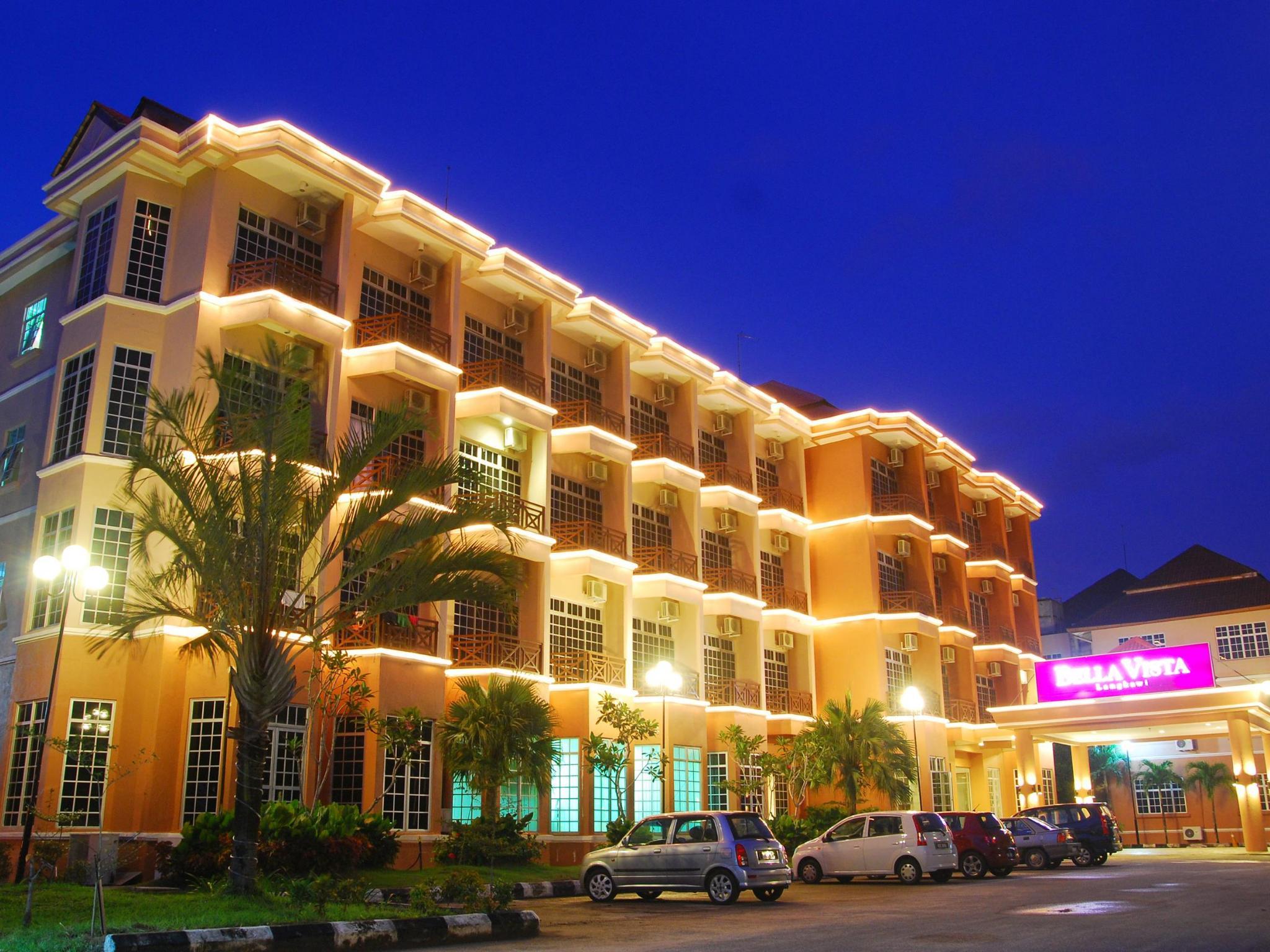 Bella Vista Express Hotel Пантай-Ченанг Екстер'єр фото