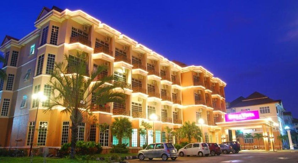 Bella Vista Express Hotel Пантай-Ченанг Екстер'єр фото